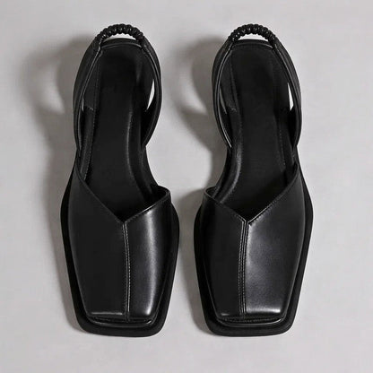 color:black